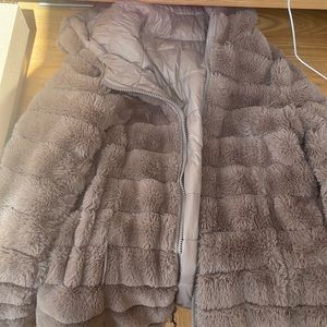 Brown jacket, size extra large kids